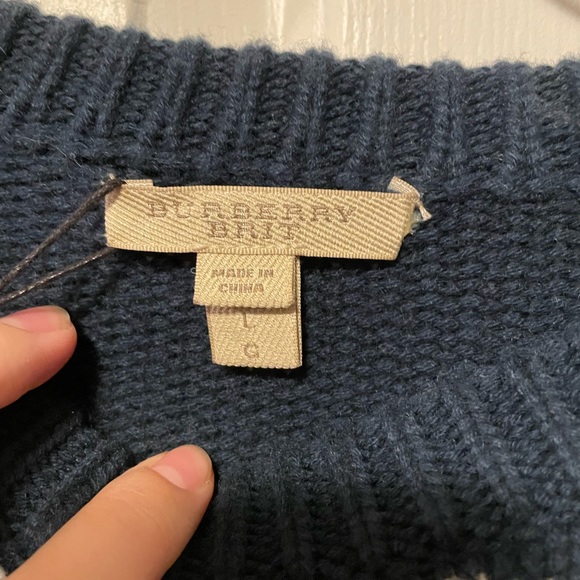 COPY - NWT Burberry Sweater Large - Picture 2 of 7